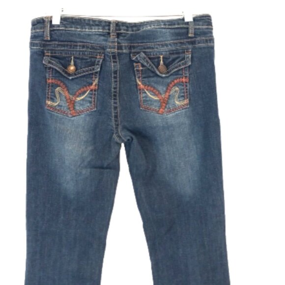 Rue21 Women’s Jeans 11/12 Bootcut Low Rise Embroidered Flap Pocket Stretch Denim - Picture 3 of 13